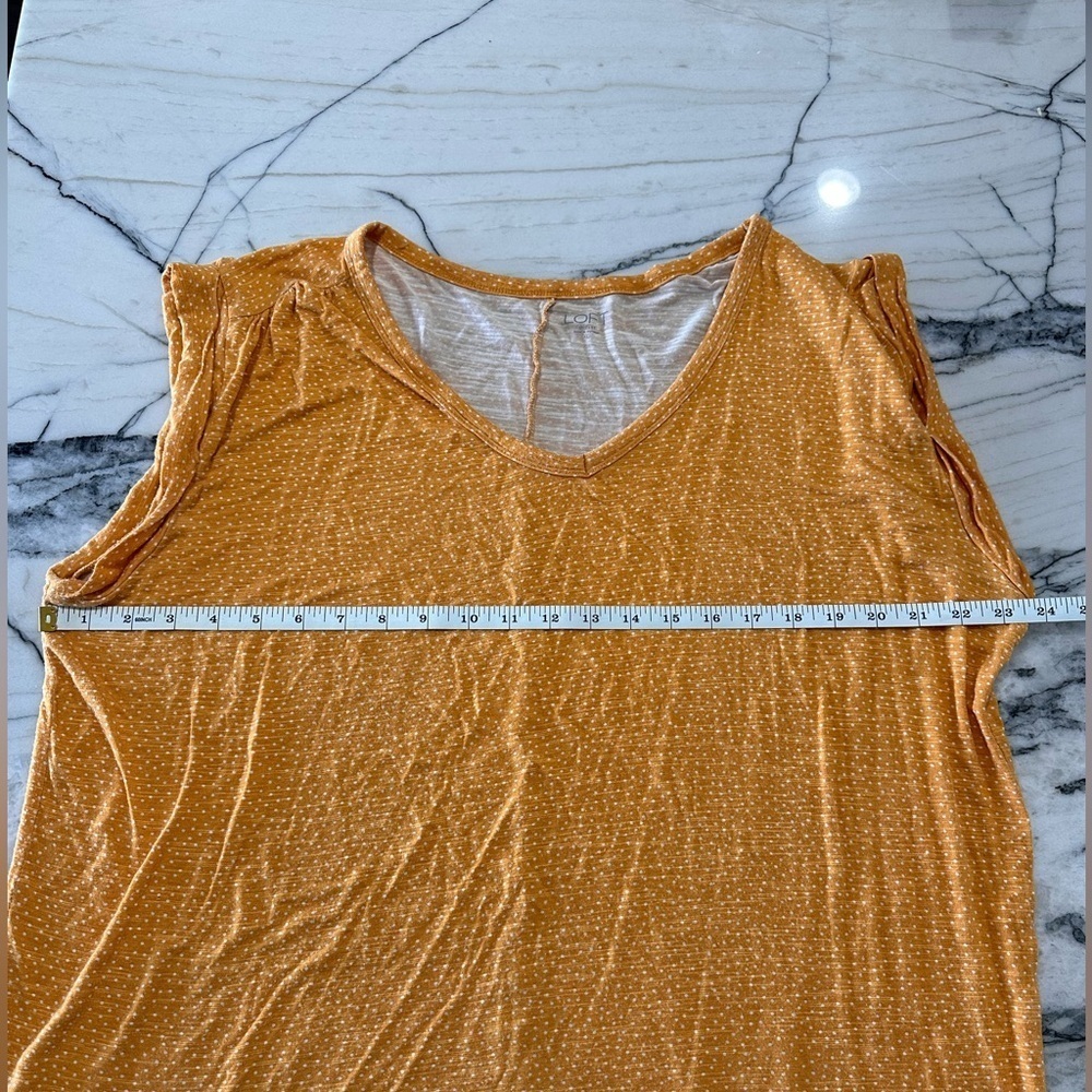 Loft outlet women’s lightweight, cotton V-neck top w/ rolled cap sleeve size XL - Picture 3 of 5